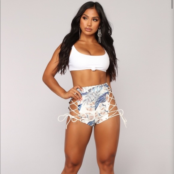 Never worn! Lexi Tropical Lace Up Shorts - Picture 3 of 5